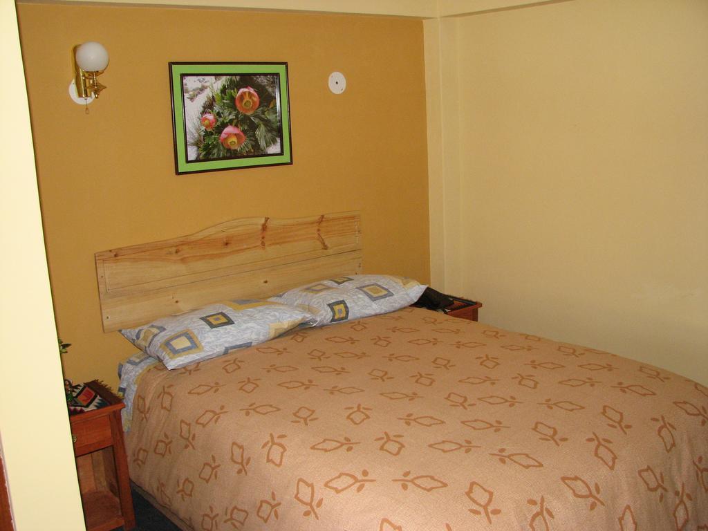 Morales Guest House Huaraz  Buitenkant foto